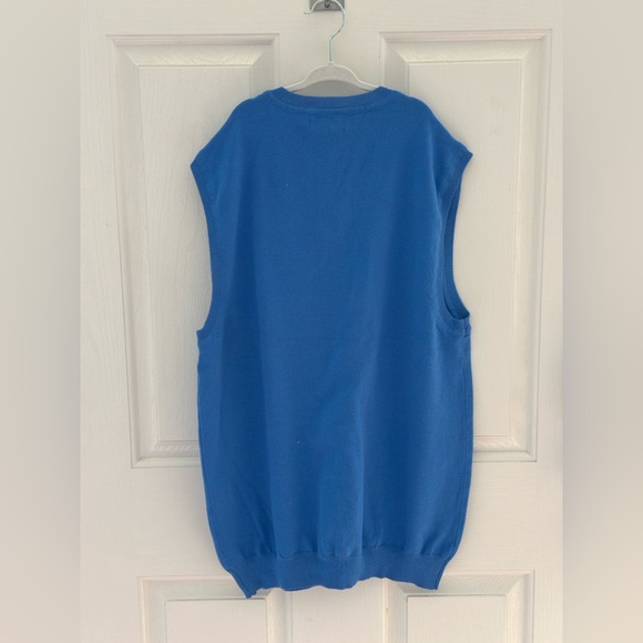 New Club Room Men’s V-Neck Sweater Vest Size Small Blue - Picture 3 of 5